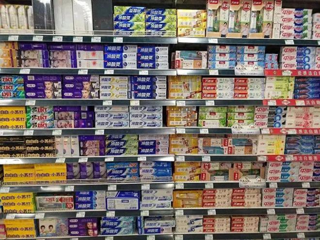 败好来、佳洁士、高露洁市场份额达到23%麻将胡了试玩模拟器中国牙膏第一品牌：击(图14)