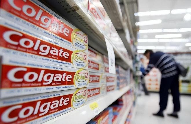 败好来、佳洁士、高露洁市场份额达到23%麻将胡了试玩模拟器中国牙膏第一品牌：击(图12)