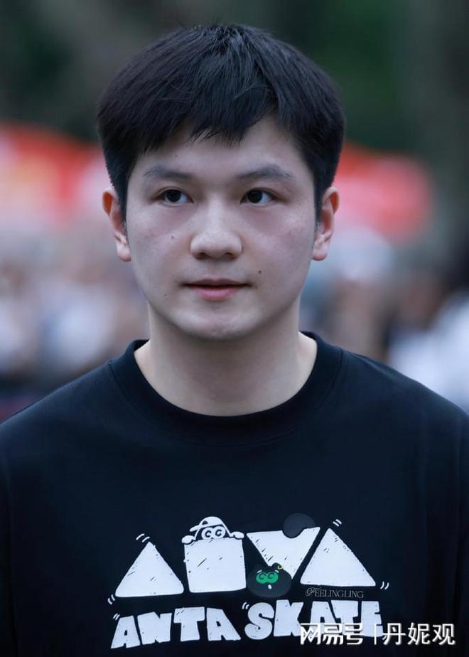 硕发声球迷喊话王曼昱：不要涉足内娱麻将胡了2王楚钦绯闻恋情四起！刘丁(图14)