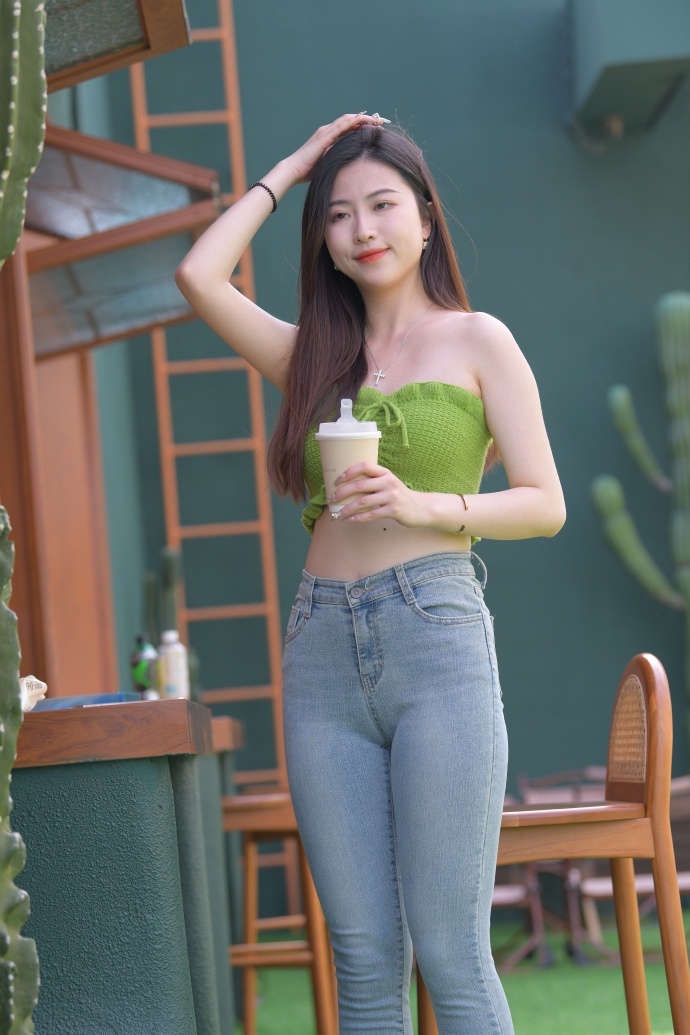 桃》_《吃胸带奶的大樱桃》appVPG麻